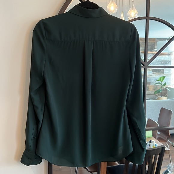 Emerald green button down with lace detail, size S, Babaton - Picture 5 of 8